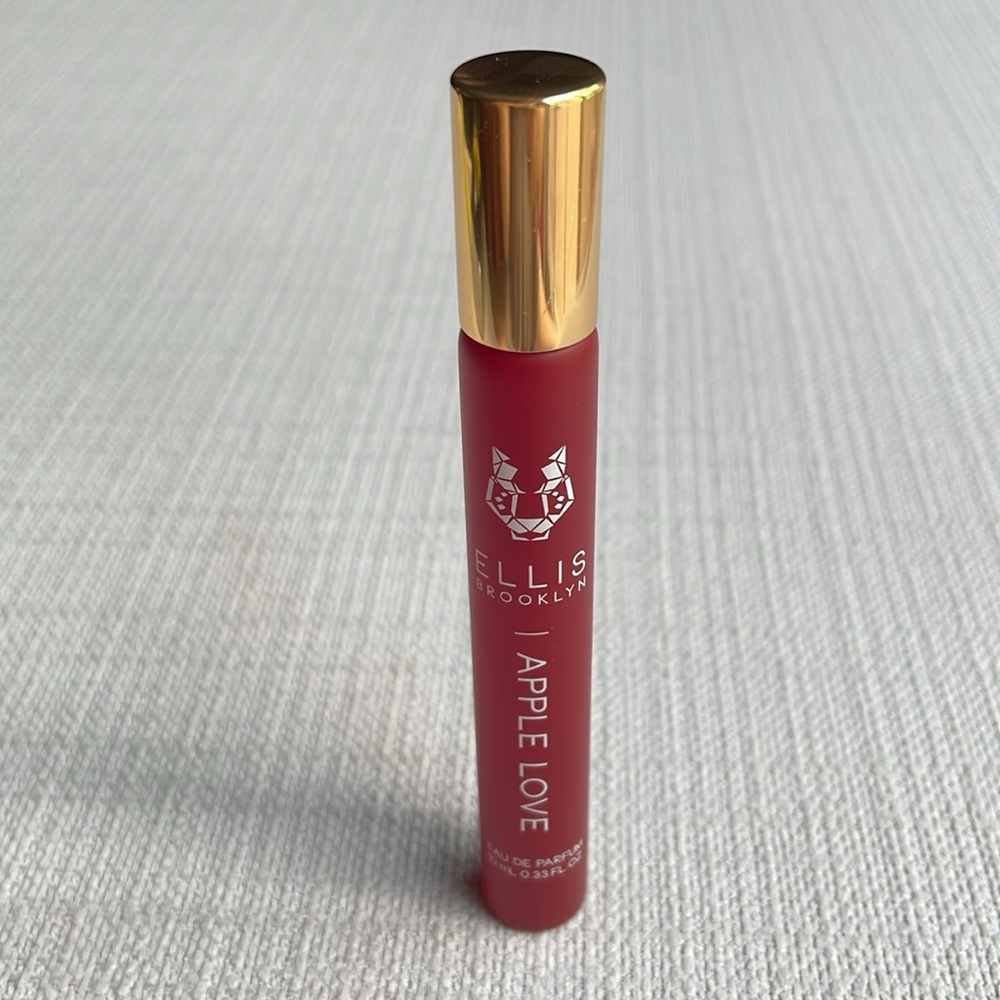 Ellis Brooklyn Apple Love 10ml rollerball